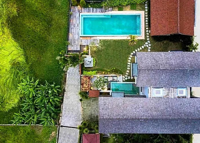 ホテル Zephirantes 4 Bedroom Private Pool Canggu Su18 5*