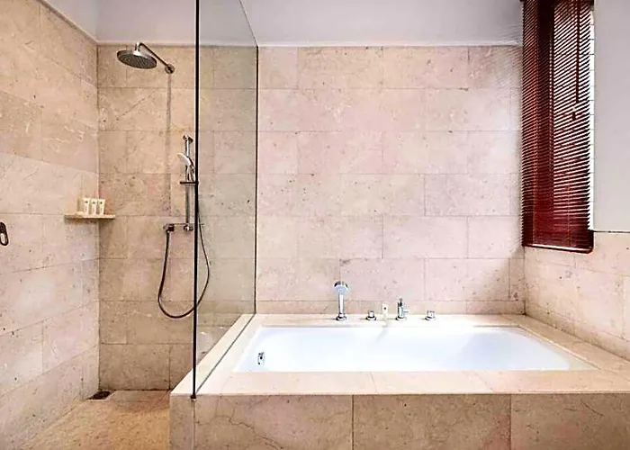 ホテル Zephirantes 4 Bedroom Private Pool Canggu Su18 バリ島